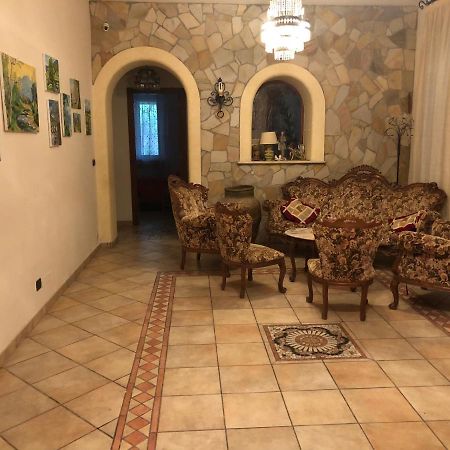 Marinette Bed & Breakfast Barcellona-Pozzo di Gotto Ngoại thất bức ảnh