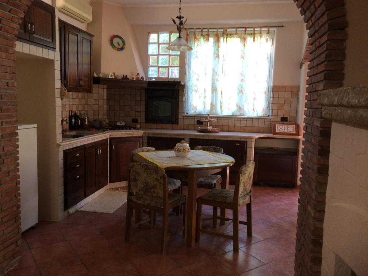Marinette Bed & Breakfast Barcellona-Pozzo di Gotto Ngoại thất bức ảnh