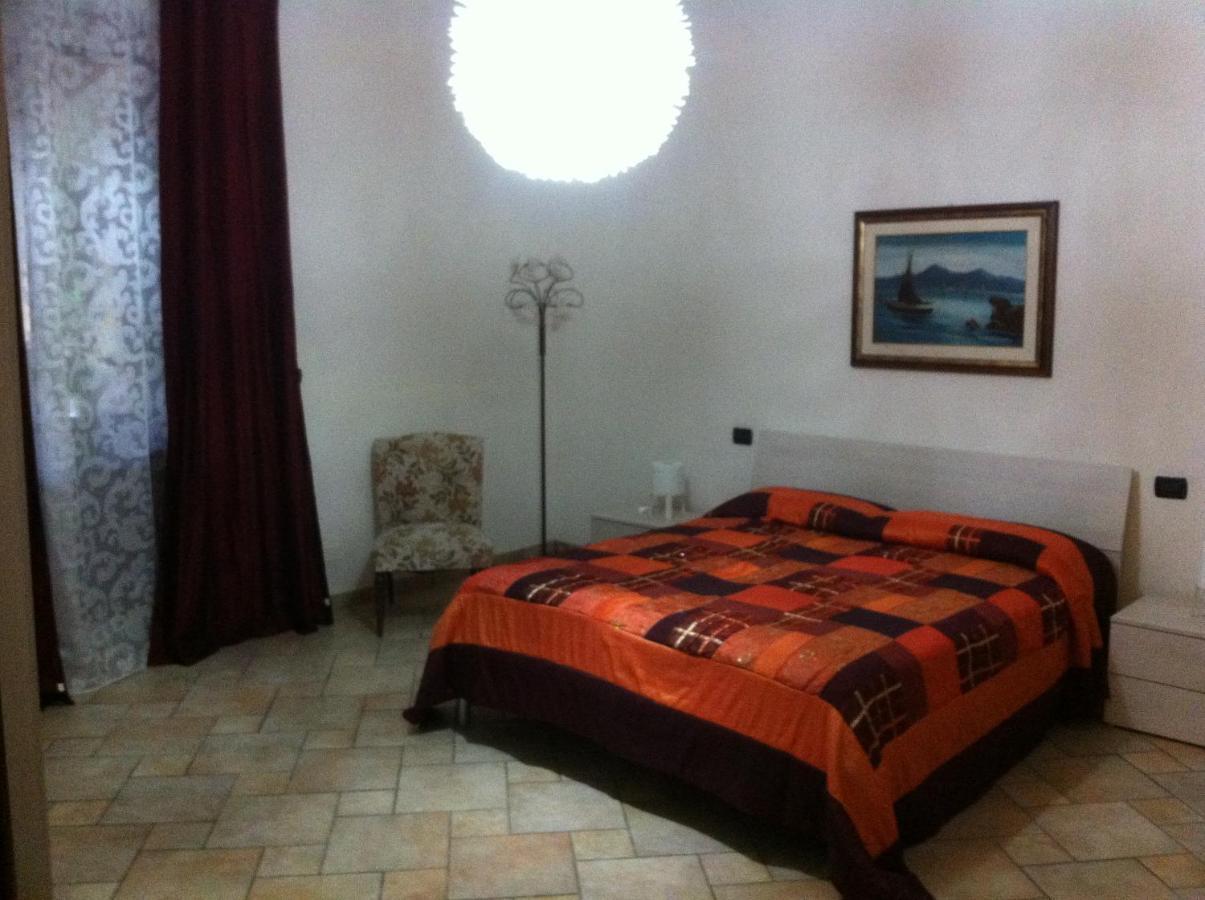Marinette Bed & Breakfast Barcellona-Pozzo di Gotto Ngoại thất bức ảnh